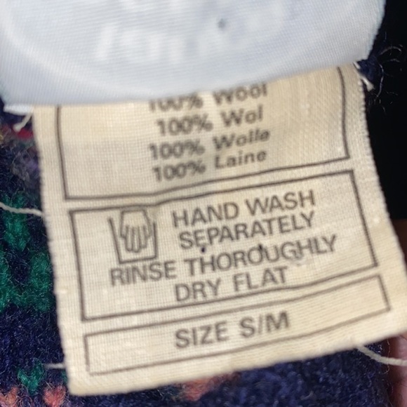 Vintage Laura Ashley Fair Isle Crew Neck Sweater S/M - Picture 4 of 8